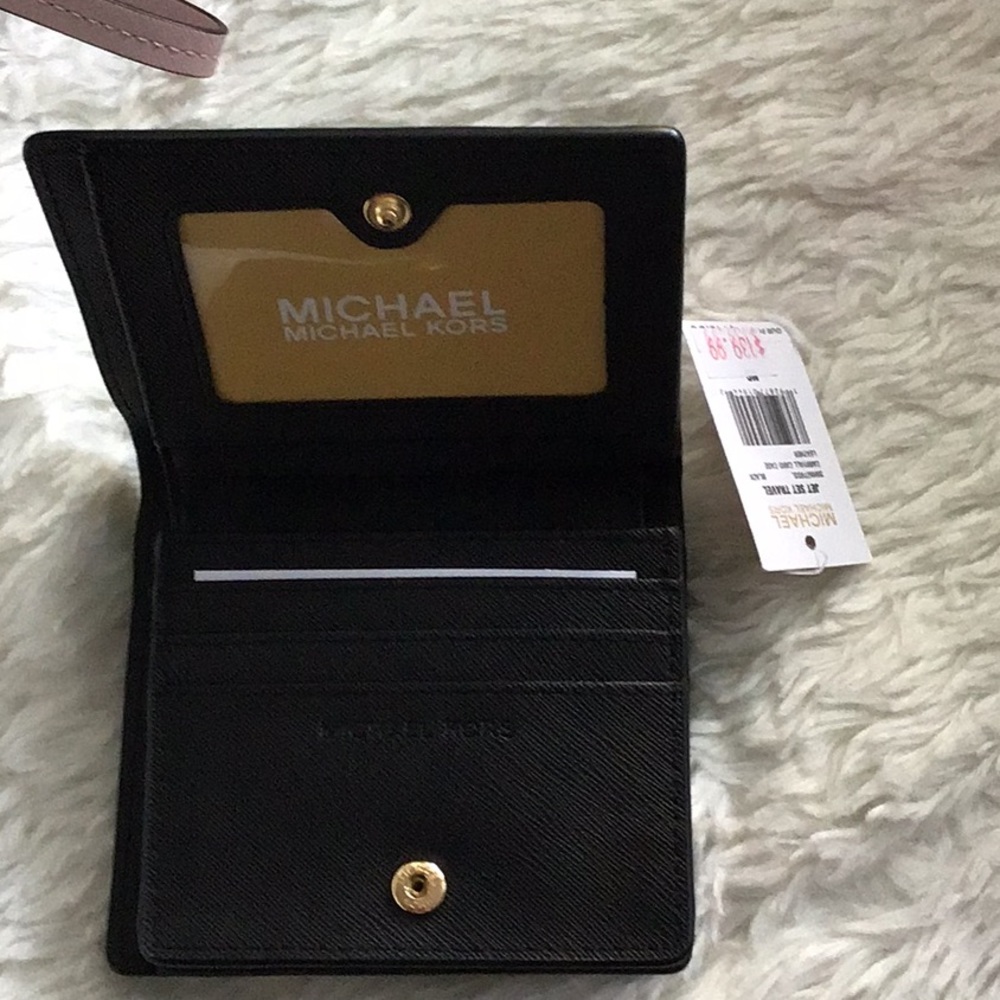 NWT Michael kors wallet - Picture 3 of 4
